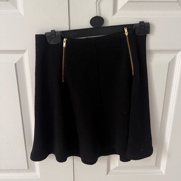 A line black skirt - Picture 1 of 2